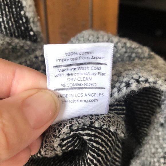 194t Gray Poncho from Fred Segal Boutique - Picture 7 of 11